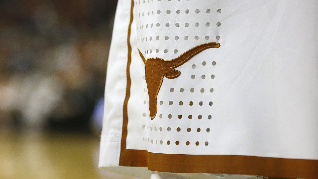 Texas announces independent review of basketball academics